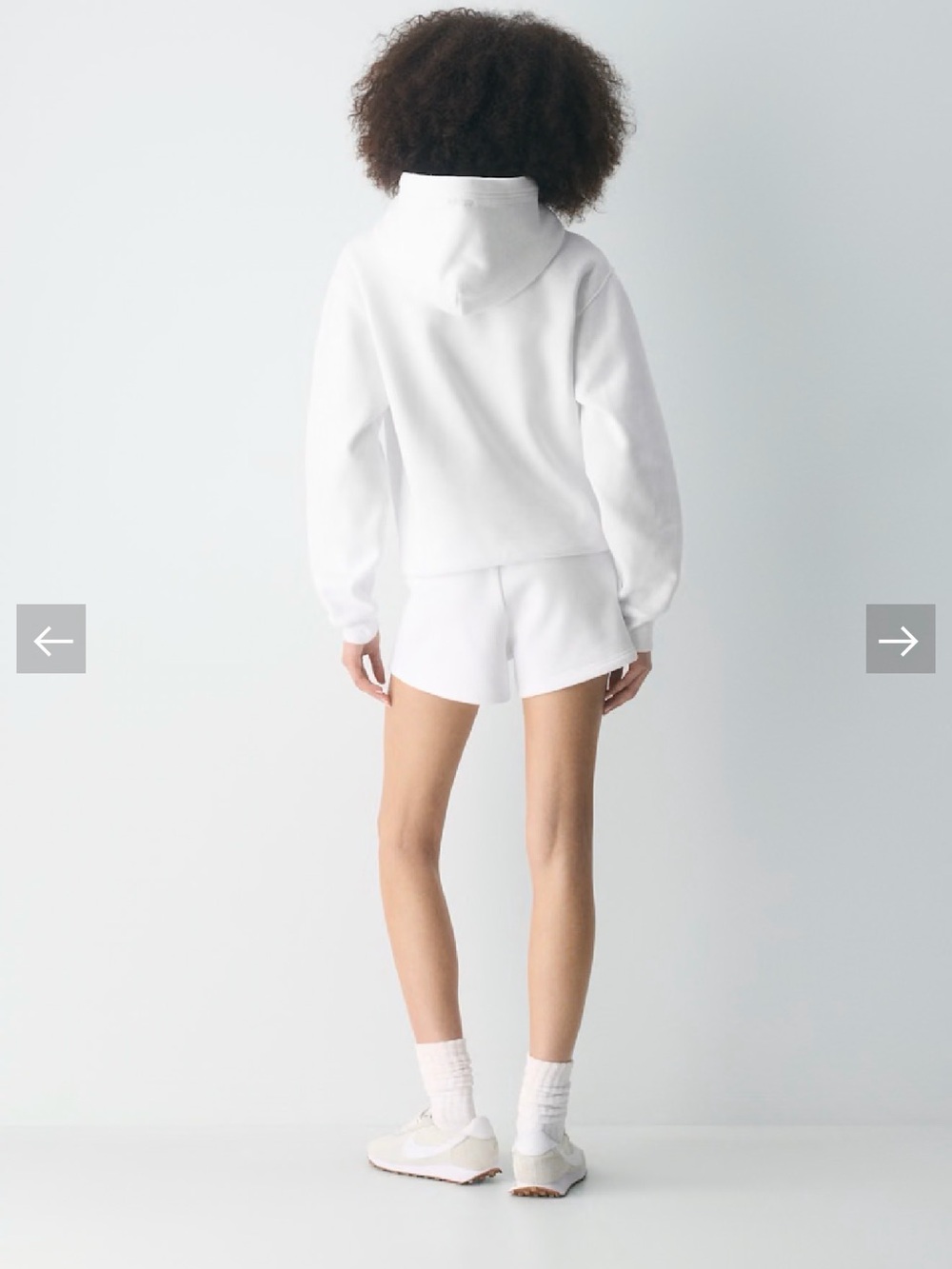 Aritzia Cozy Sweatfleece Perfect Hi-Rise Mini Short - Picture 2 of 5